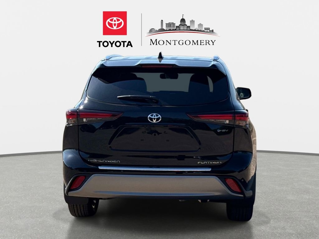 New 2026 Toyota Highlander Platinum image 4