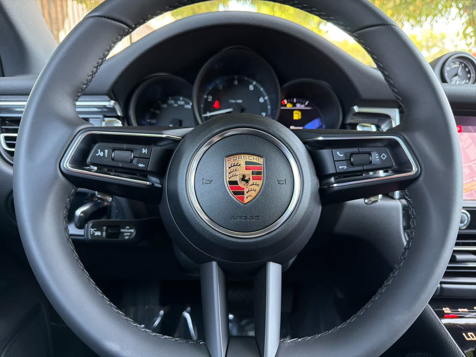 New 2026 Porsche Macan AWD/4WD image 25