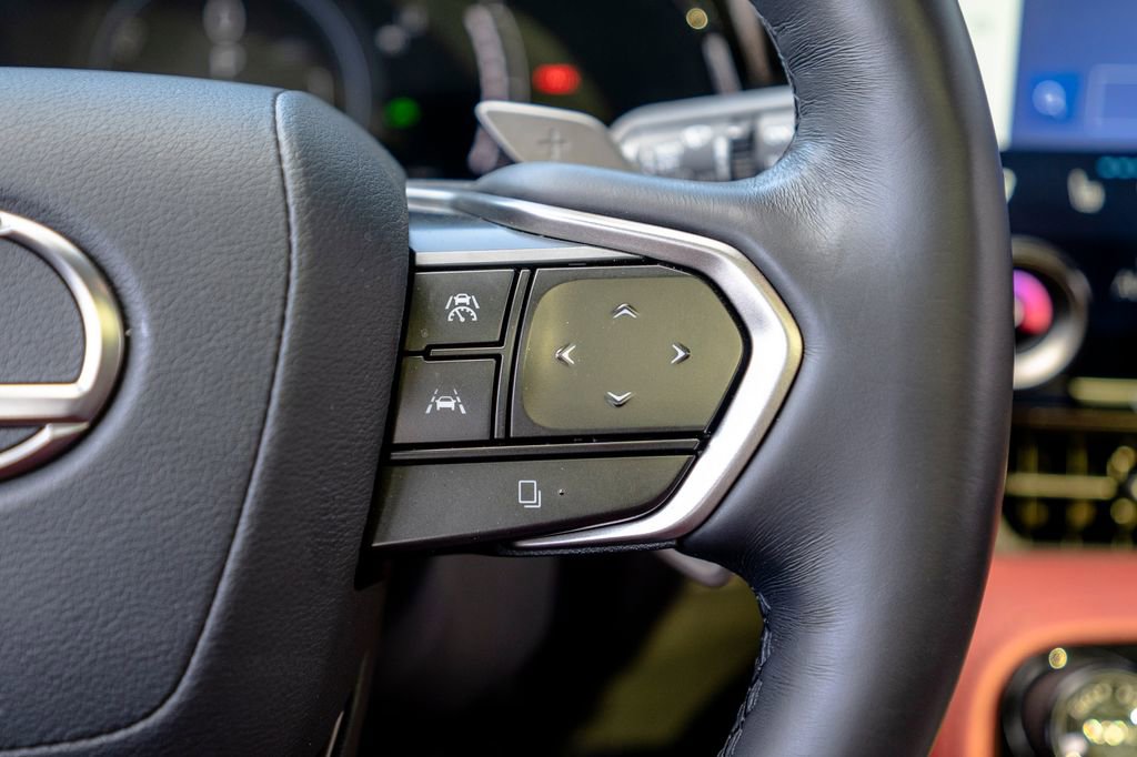 Used 2025 Lexus NX 350h AWD w/ Accessory Package (2T) image 17