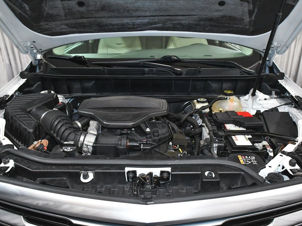 Used 2017 Cadillac XT5 Luxury w/ Driver Awareness Package image 10