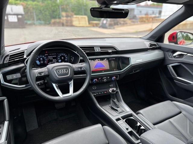 Certified 2025 Audi Q3 2.0T Premium w/ Convenience Package AWD/4WD image 19