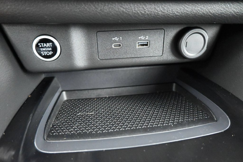 Used 2023 Nissan Rogue SV w/ SV Premium B Package FWD image 13
