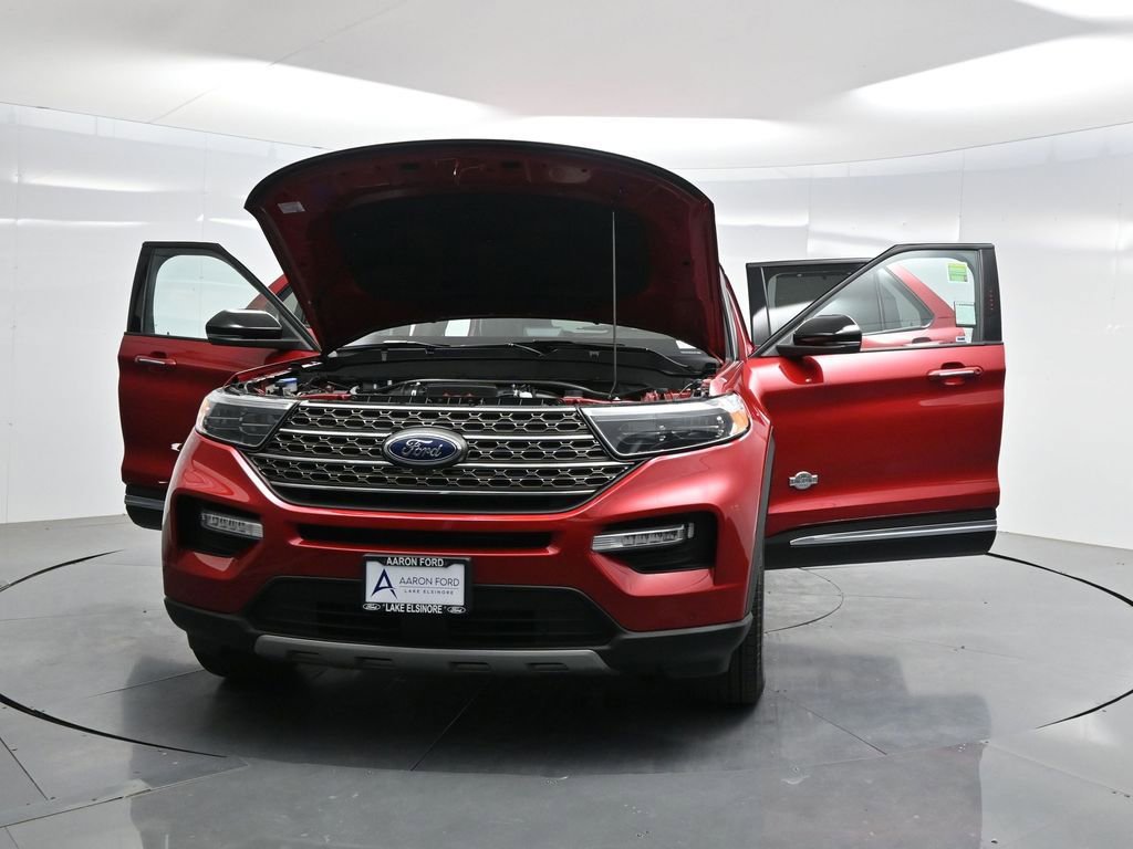 Used 2024 Ford Explorer King Ranch w/ Technology Package AWD/4WD image 40