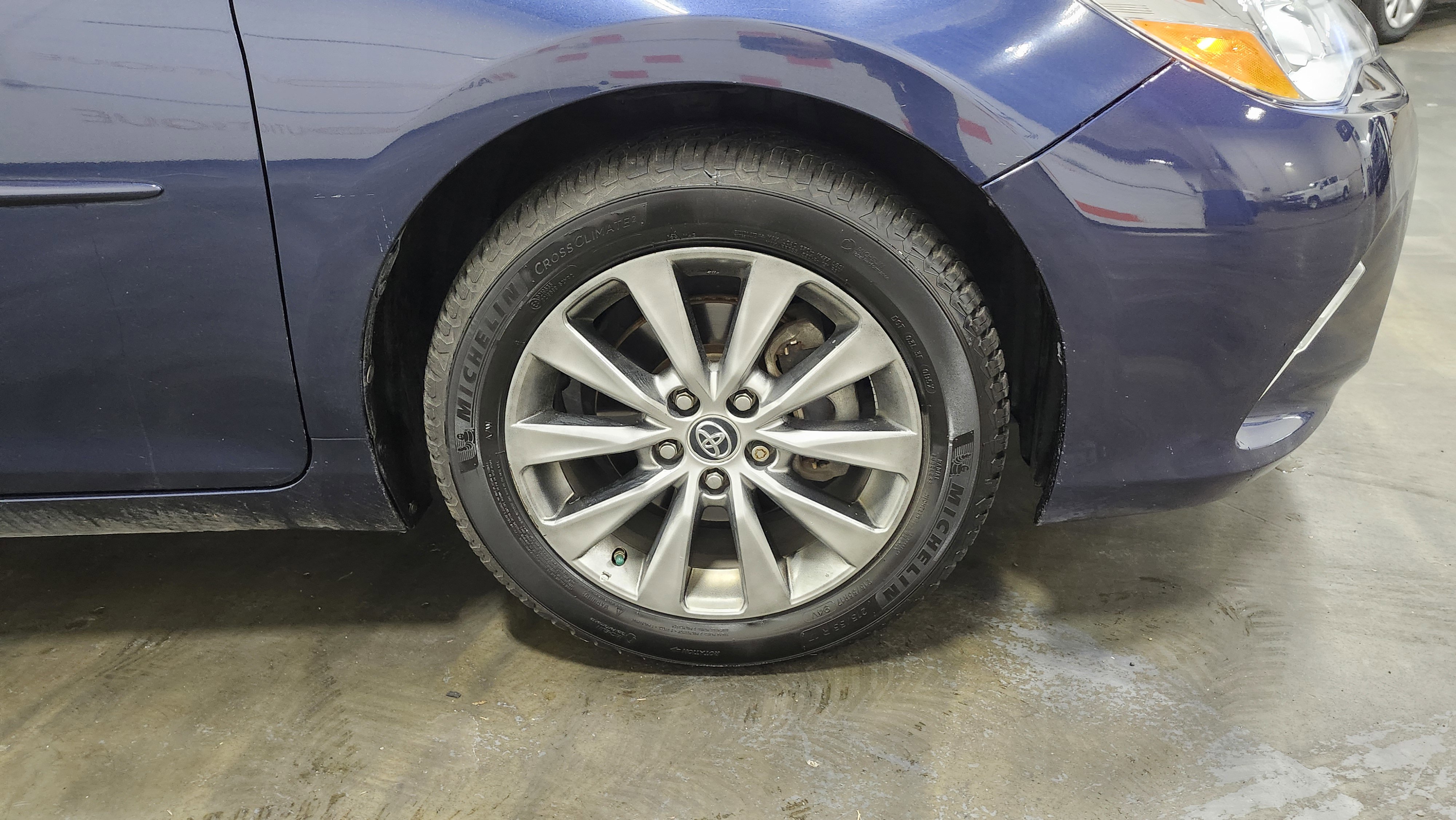 Used 2015 Toyota Camry XLE image 11