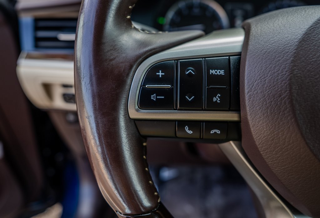 Used 2018 Lexus ES 350 w/ Premier Package FWD image 16