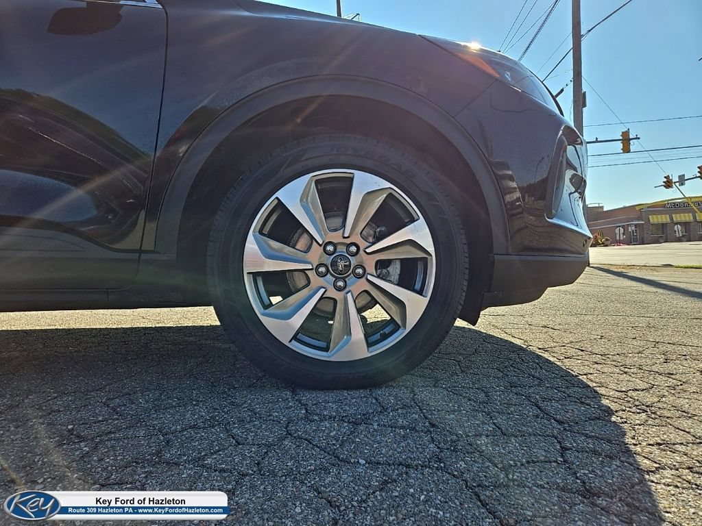Used 2024 Ford Escape Platinum AWD/4WD image 16
