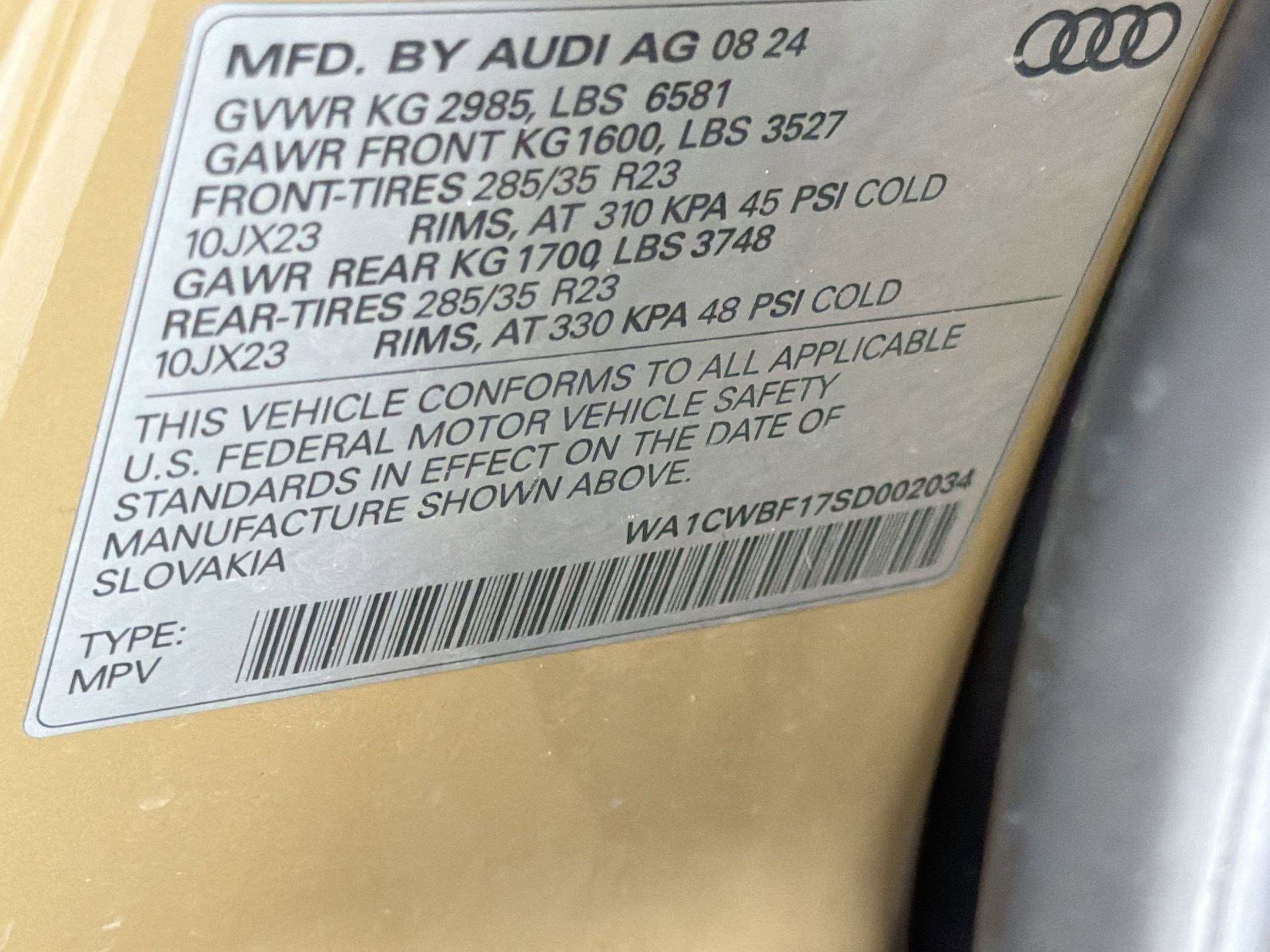 Used 2025 Audi SQ8 Prestige AWD/4WD image 31
