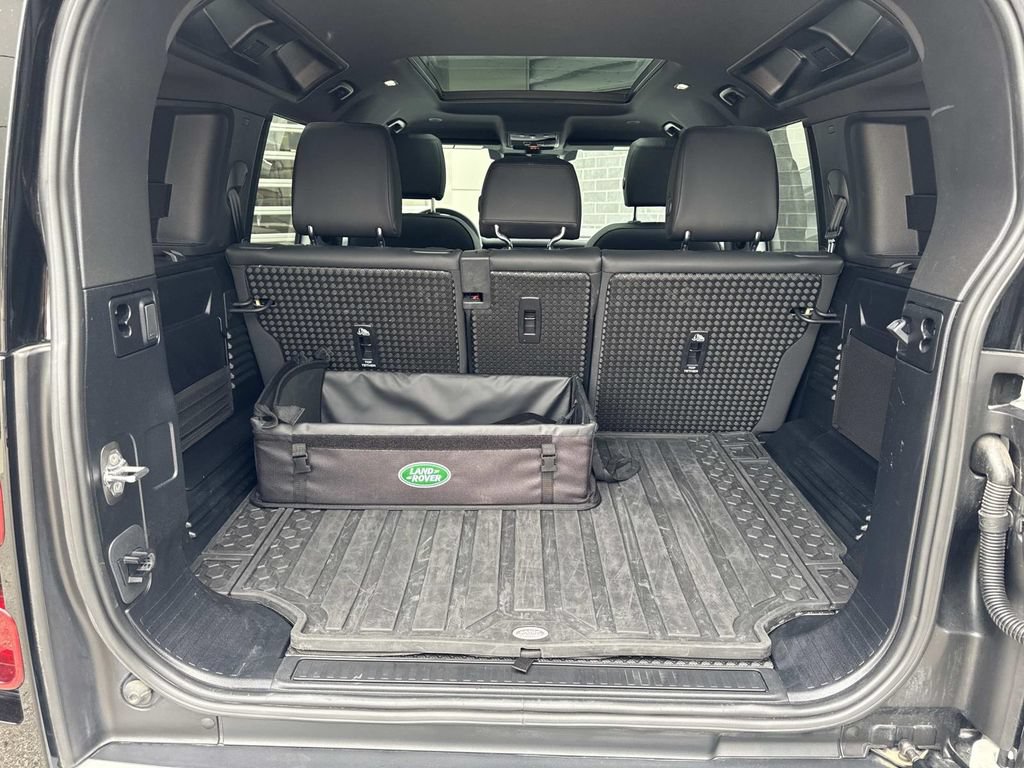 Certified 2024 Land Rover Defender 110 S AWD/4WD image 6