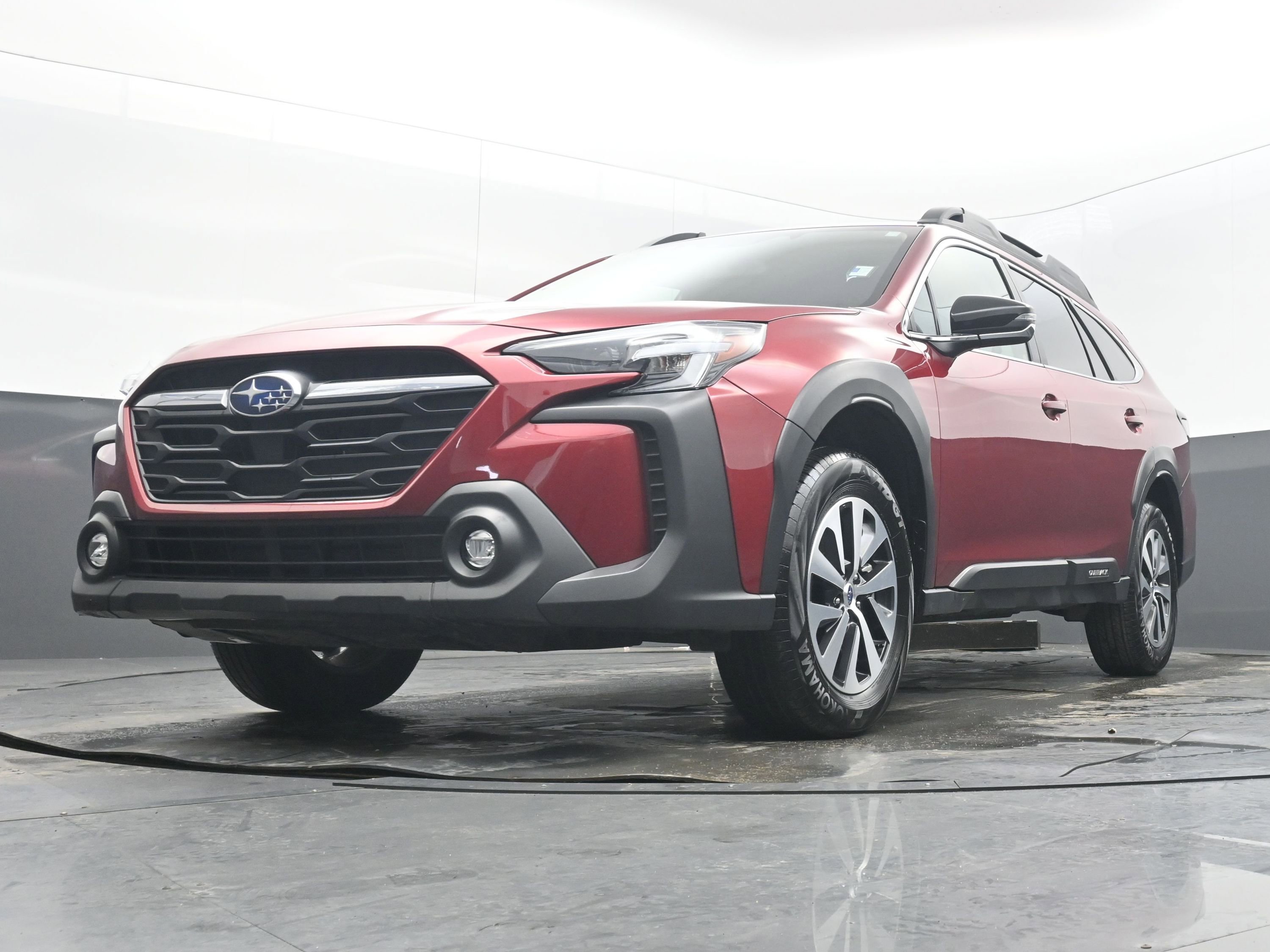 Used 2025 Subaru Outback Premium image 26