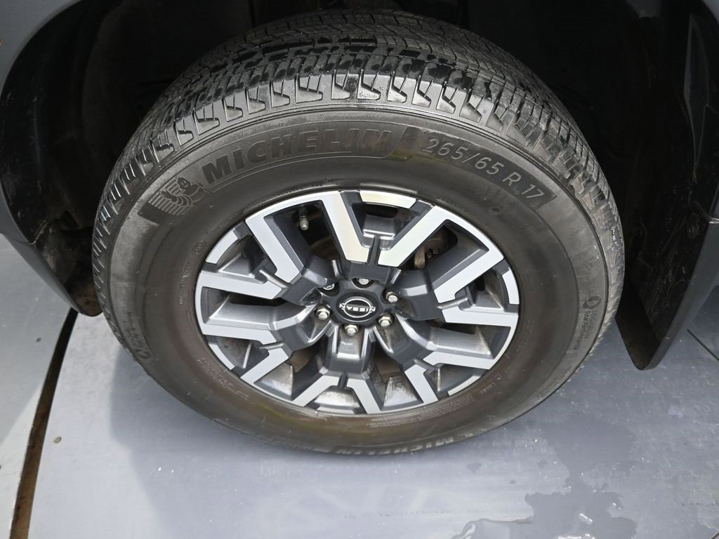 Used 2022 Nissan Frontier SV image 24