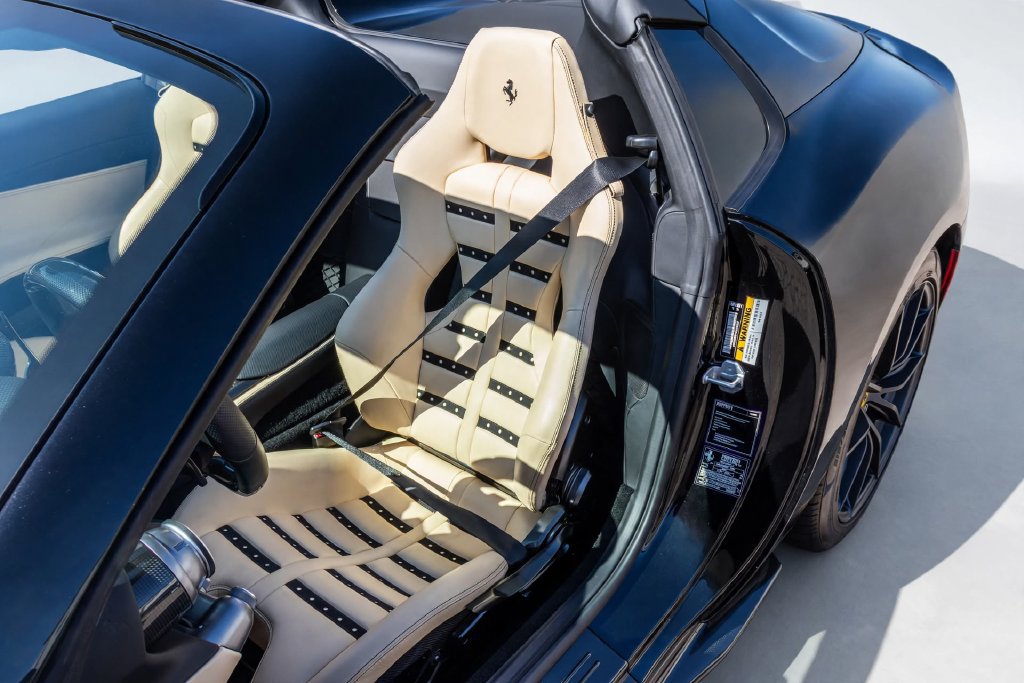 Certified 2021 Ferrari 812 GTS RWD image 6