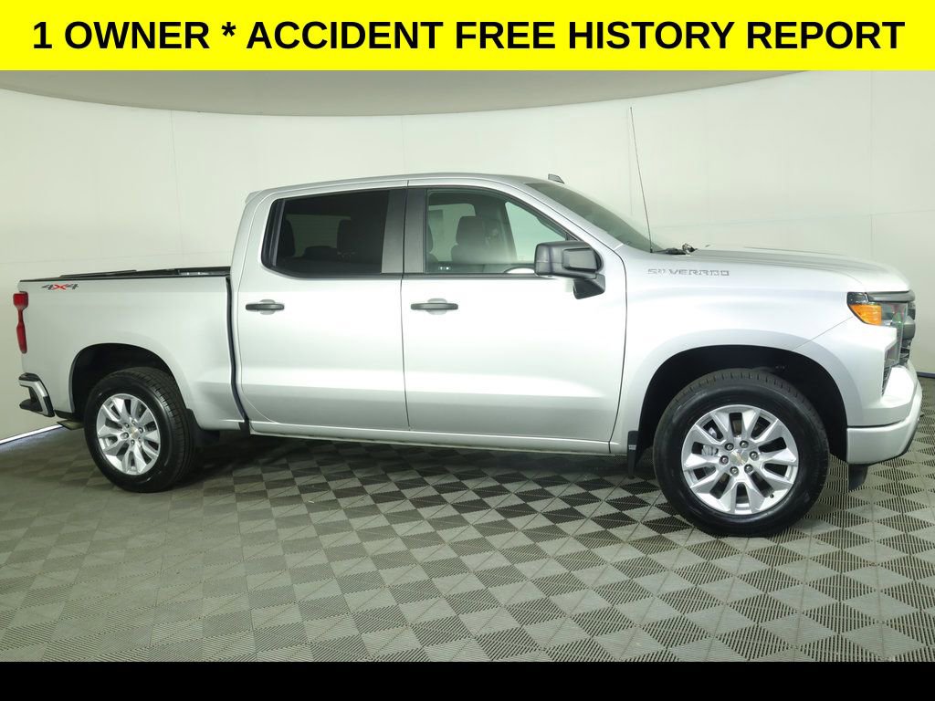 Used 2022 Chevrolet Silverado 1500 Custom AWD/4WD image 2