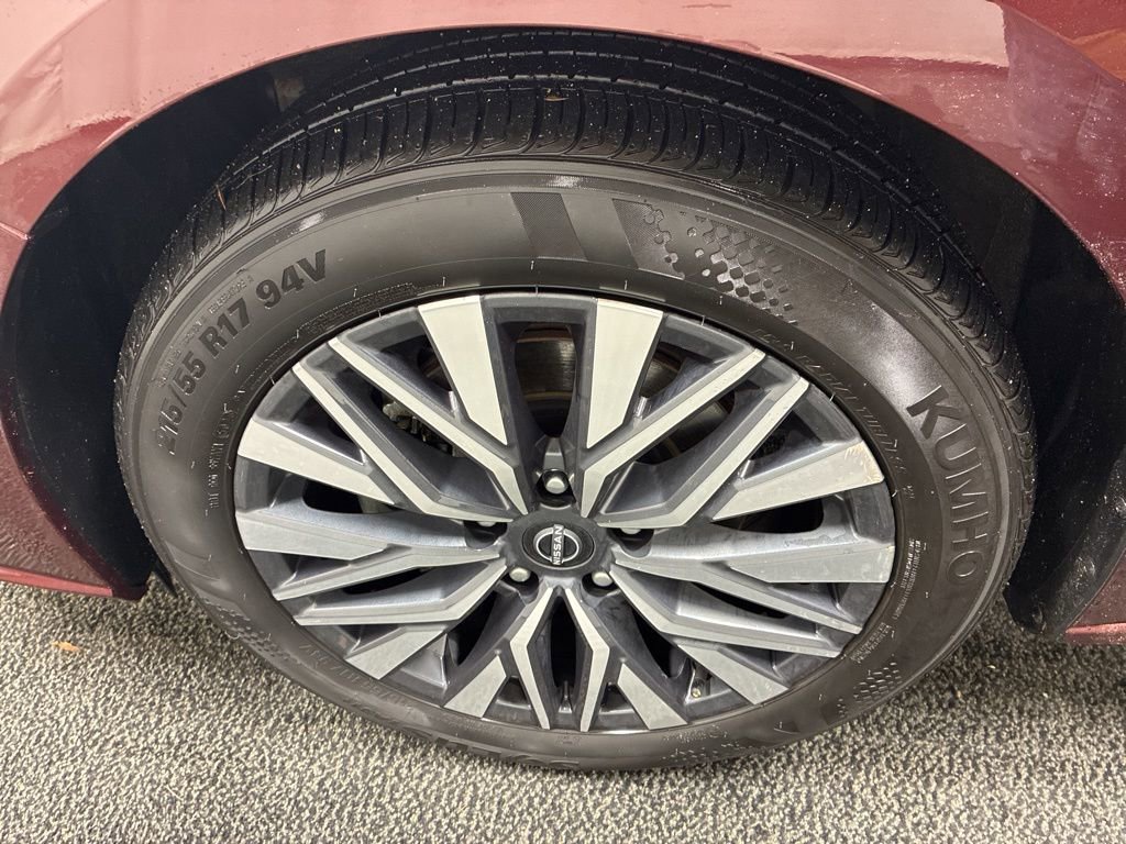 Used 2024 Nissan Altima 2.5 SV image 8