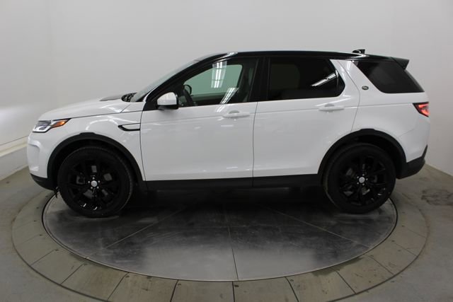 Used 2023 Land Rover Discovery Sport SE image 6