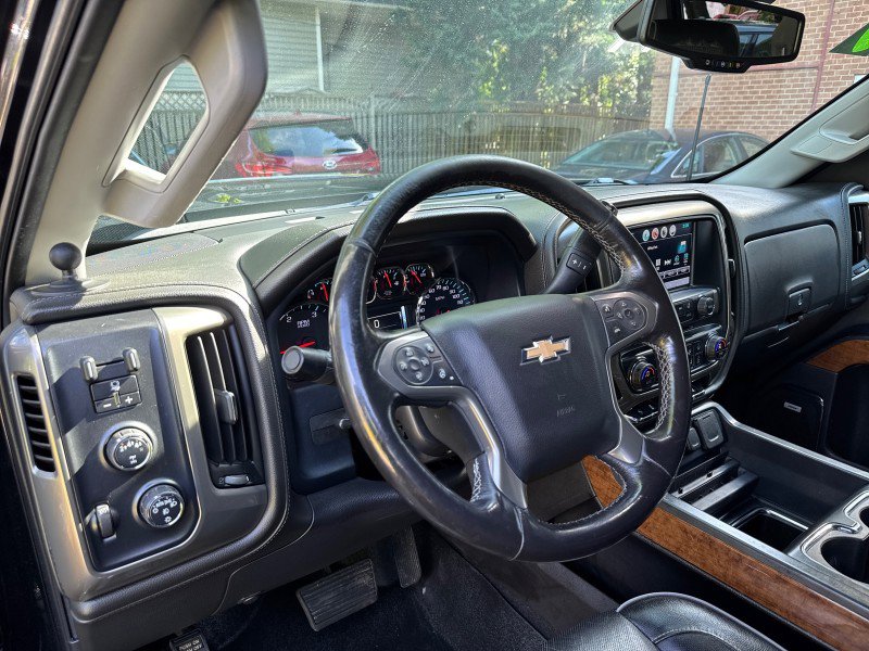 Used 2019 Chevrolet Silverado 2500 High Country w/ Duramax Plus Package AWD/4WD image 20