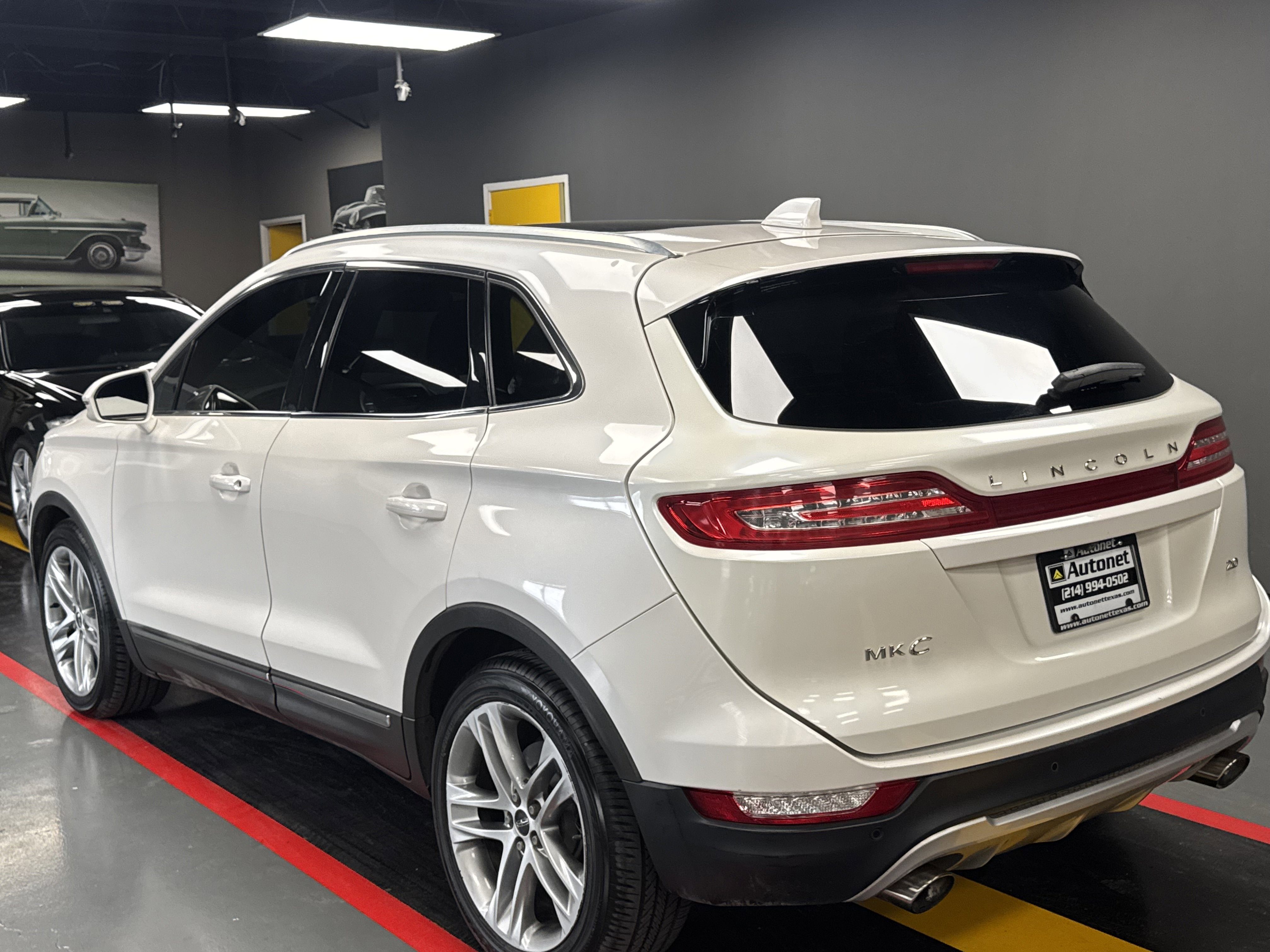 Used 2015 Lincoln MKC AWD w/ Equipment Group 102A Reserve image 4