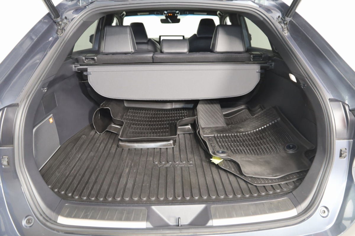 Used 2023 Toyota Venza XLE image 45