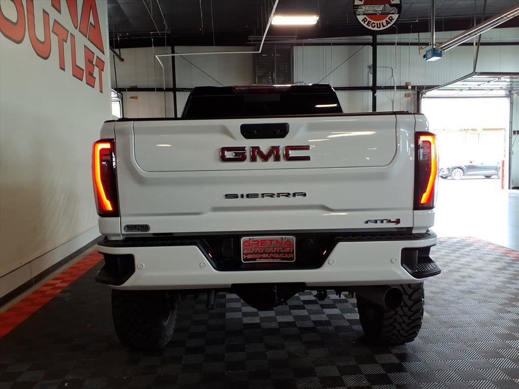 Used 2025 GMC Sierra 2500 AT4 w/ AT4 Premium Plus Package image 6