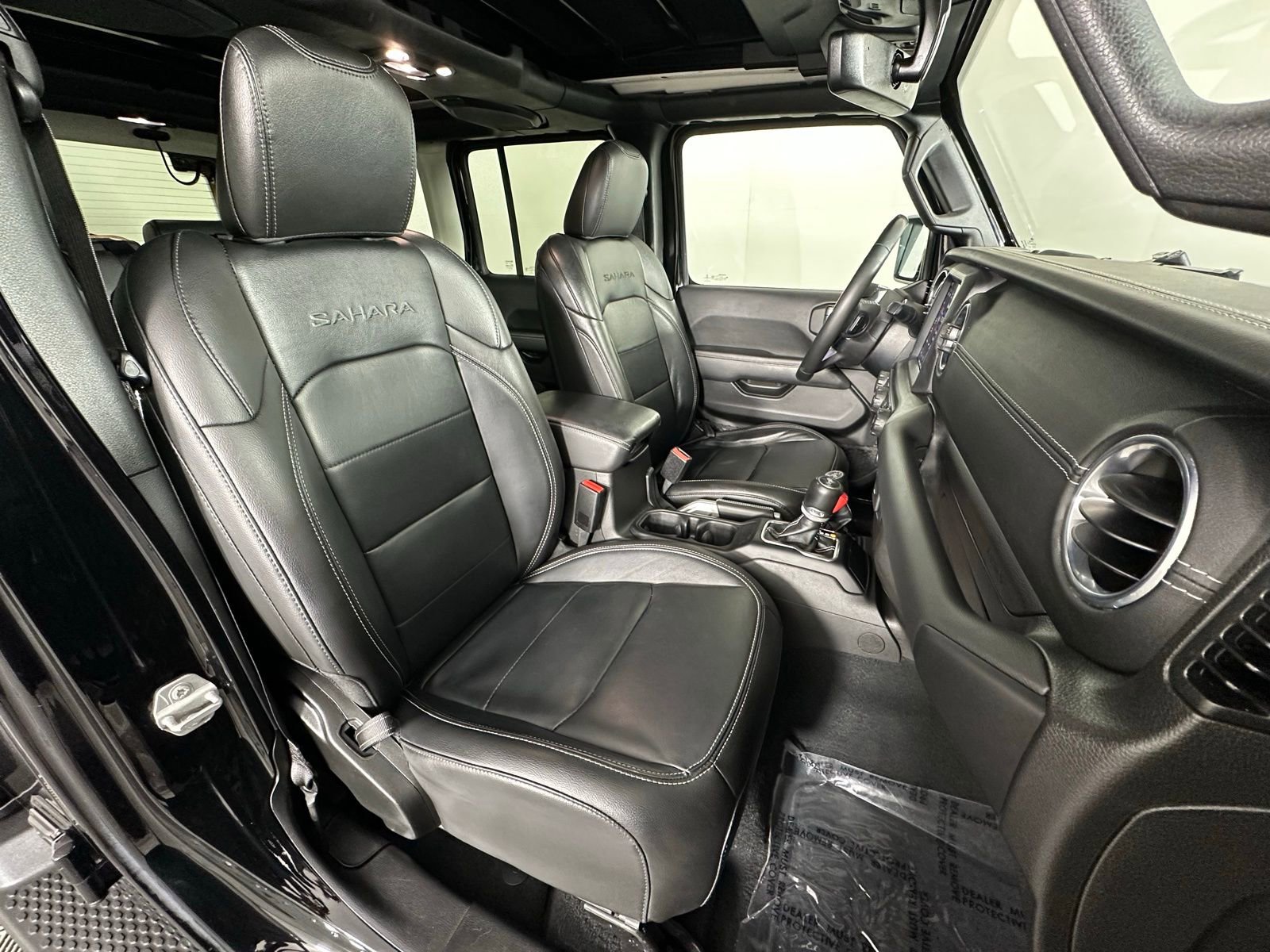 Used 2022 Jeep Wrangler Unlimited Sahara 4xe w/ Cold Weather Group image 6