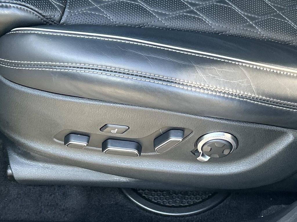 Used 2025 Genesis GV70 3.5T Sport w/ Sport Advanced Package image 18