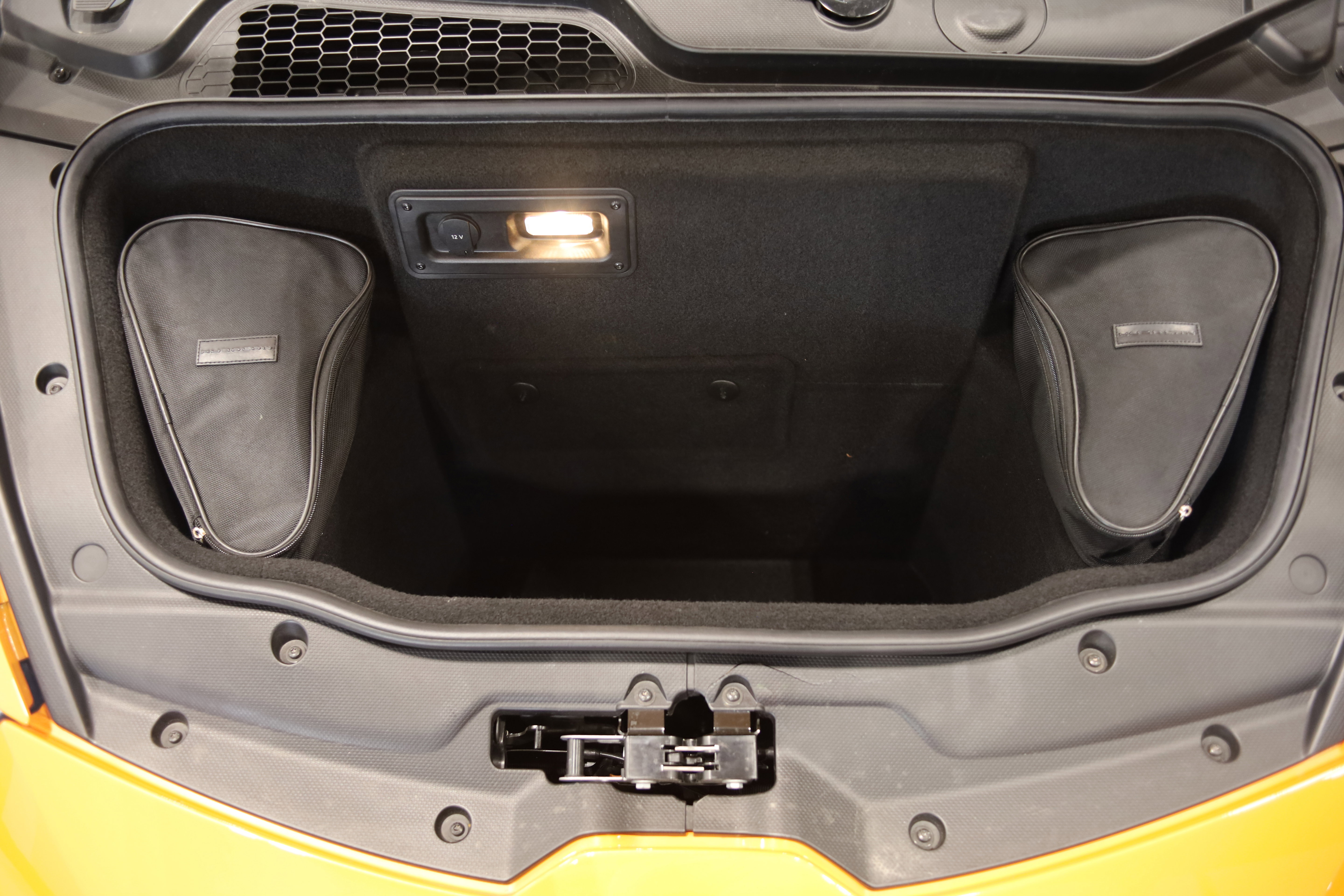 Used 2016 Lamborghini Huracan LP 610-4 image 38