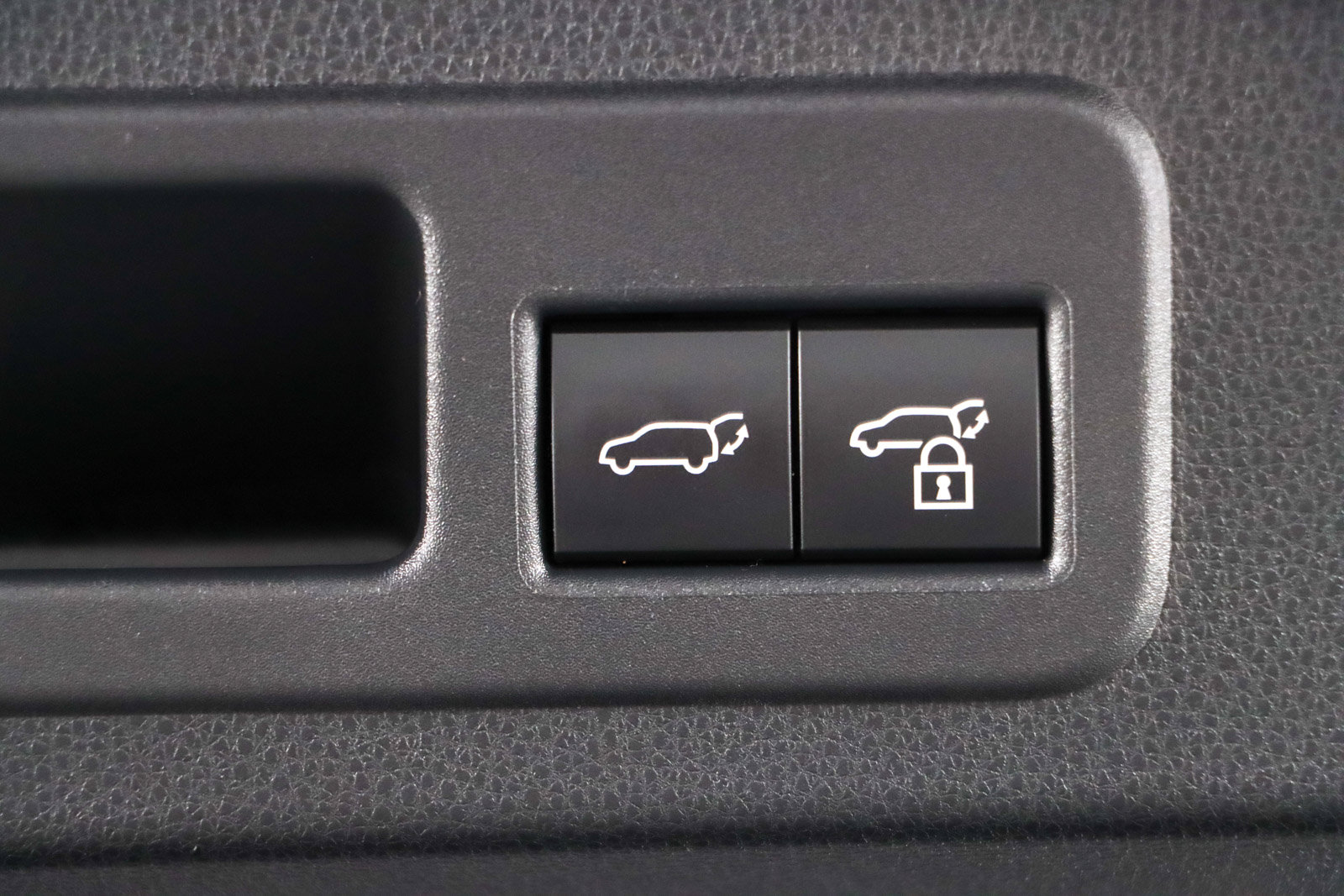 Used 2025 Toyota 4Runner TRD Off-Road Premium AWD/4WD image 30