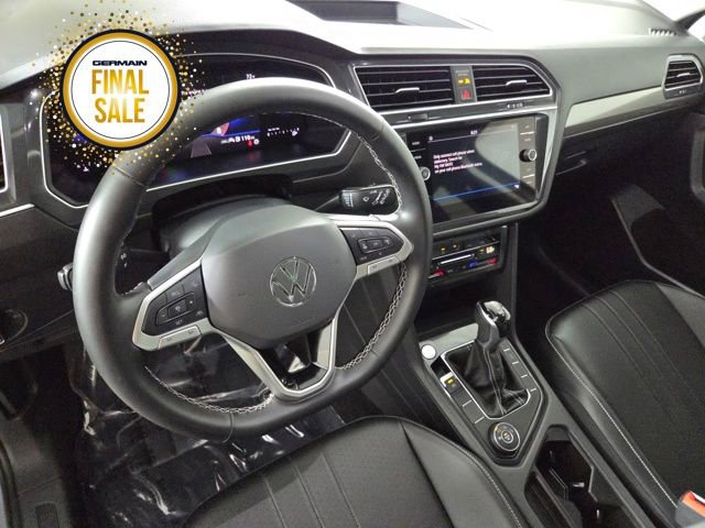 Certified 2024 Volkswagen Tiguan SE w/ Panoramic Sunroof Package image 14