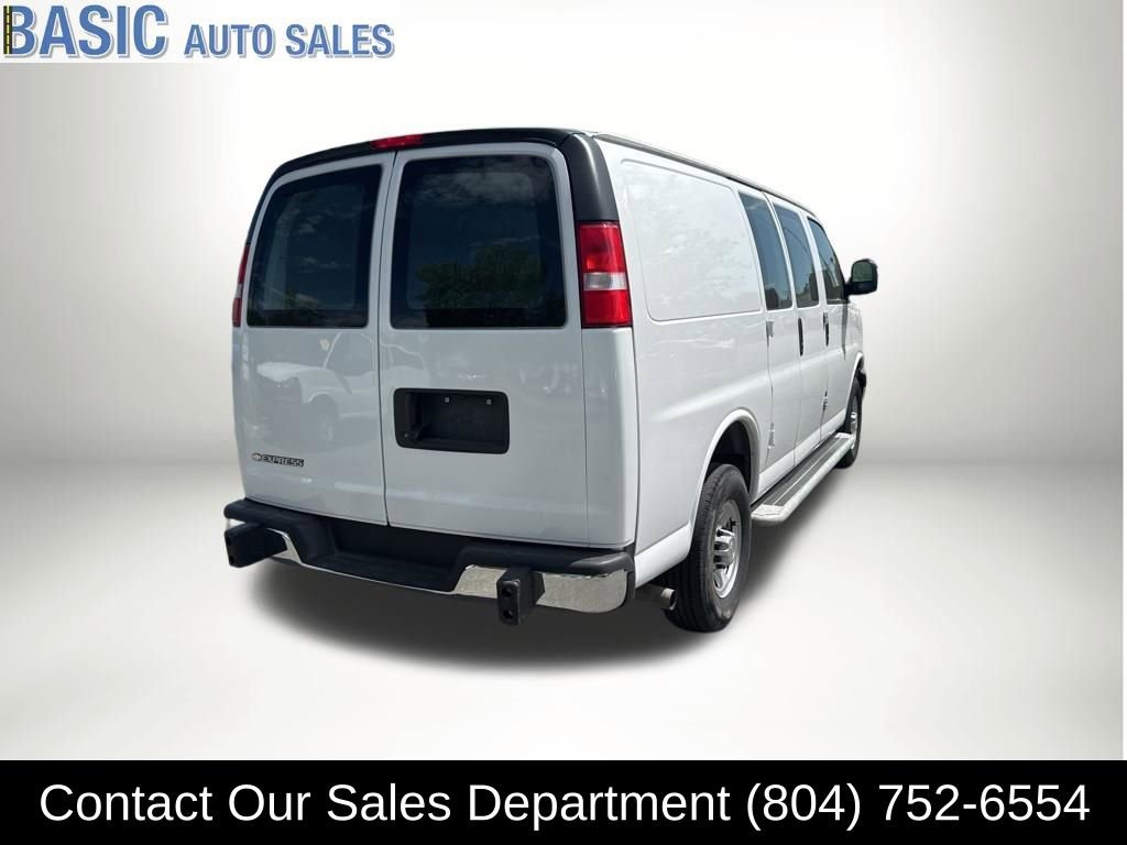 Used 2024 Chevrolet Express 2500 w/ Driver Convenience Package RWD image 7