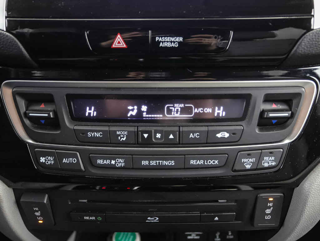Used 2018 Honda Pilot Touring image 19