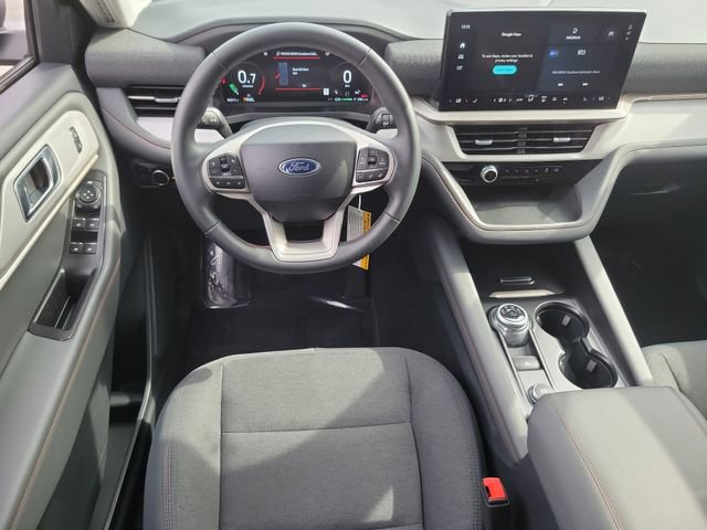 Used 2025 Ford Explorer Active image 4