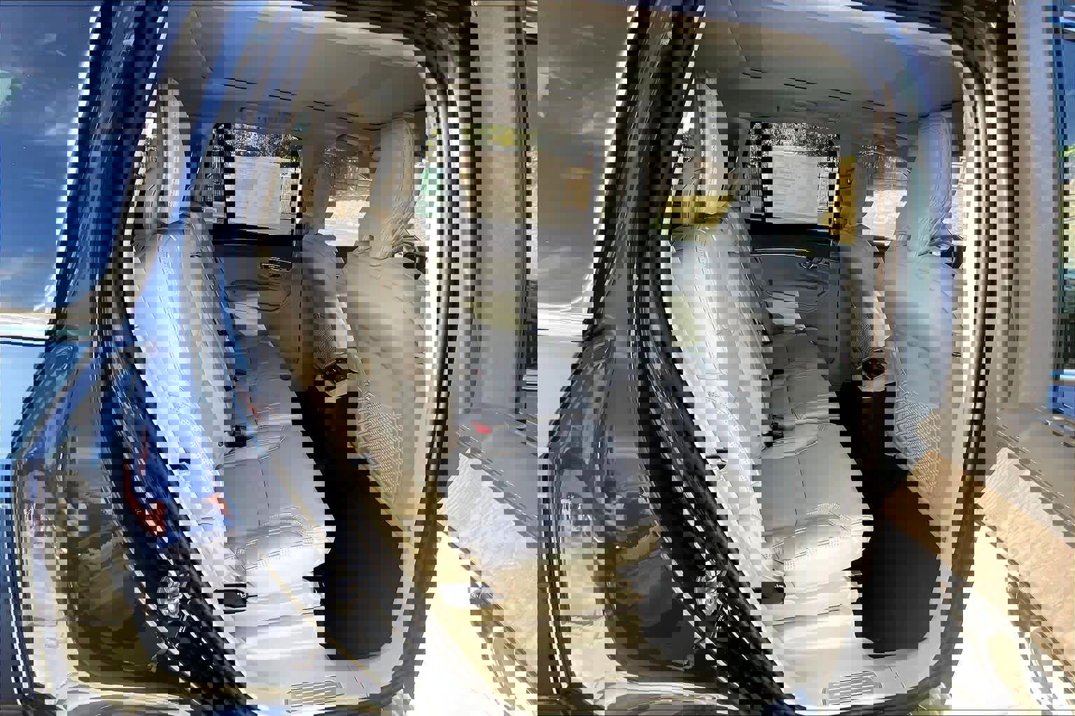 New 2026 Volvo XC90 T8 Ultra image 27