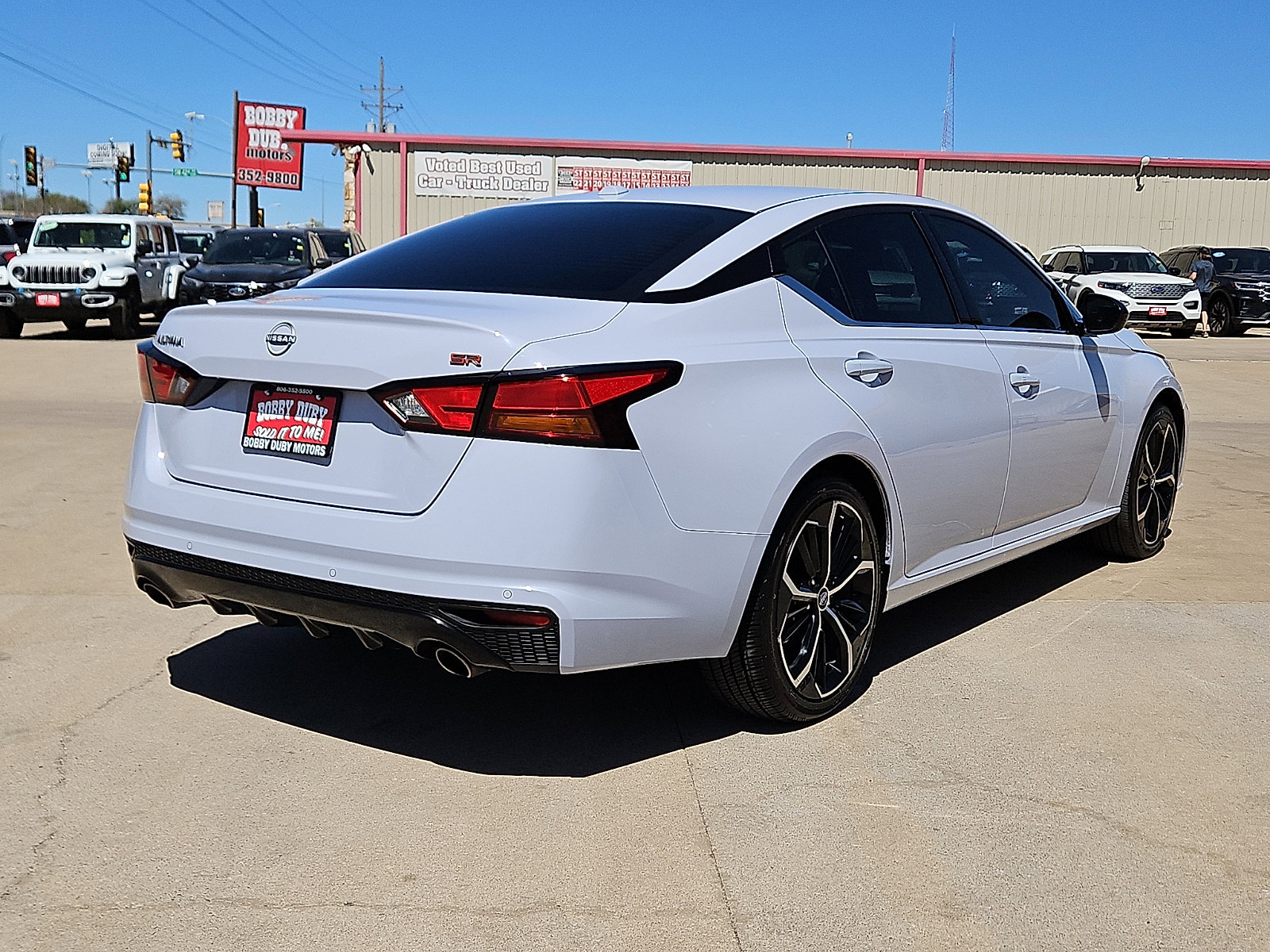 Used 2024 Nissan Altima 2.5 SR image 3