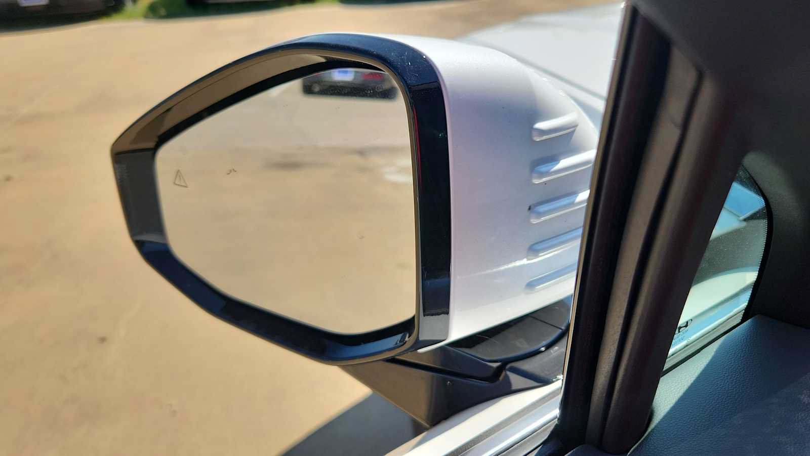 New 2026 Hyundai Ioniq 9 SE AWD/4WD image 16
