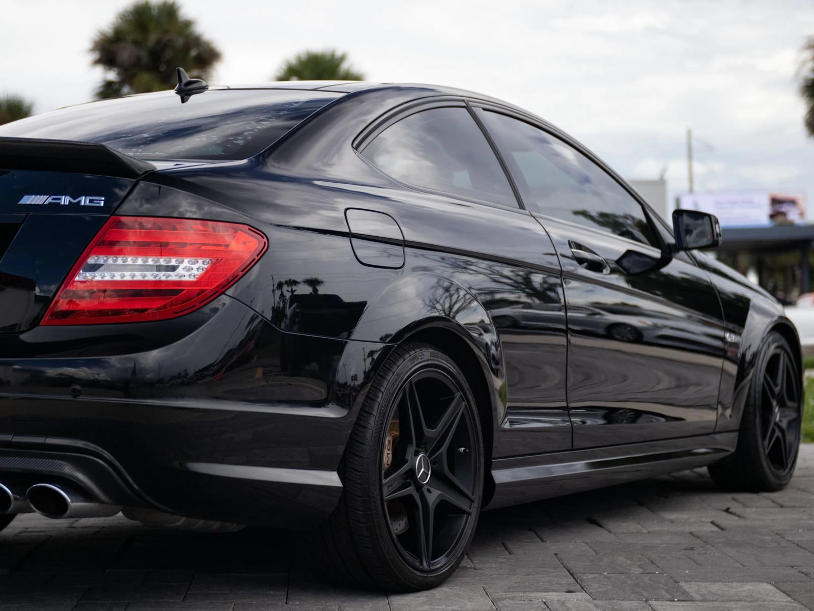 Used 2012 Mercedes-Benz C 63 AMG Coupe w/ Comand Single Disc Pkg image 15