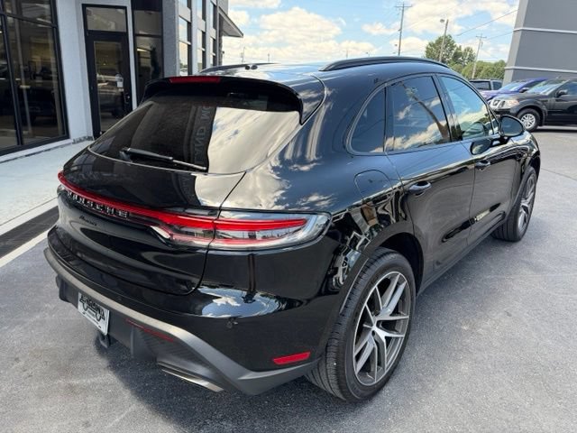 Used 2026 Porsche Macan AWD/4WD image 6