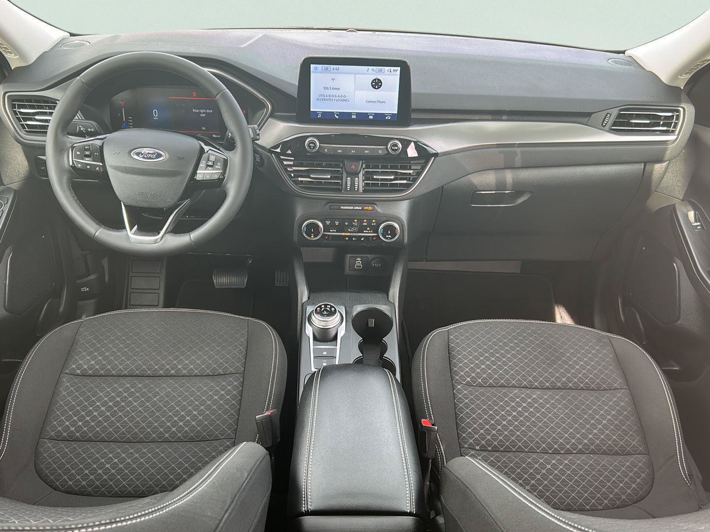 Certified 2024 Ford Escape Active w/ Cold Weather Package FWD image 17