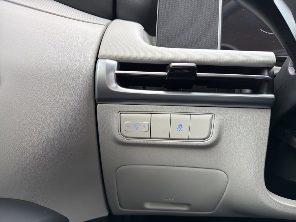 New 2026 Hyundai Tucson SE image 28