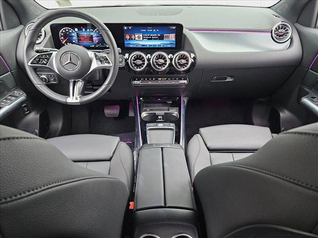 Used 2025 Mercedes-Benz GLA 250 image 17