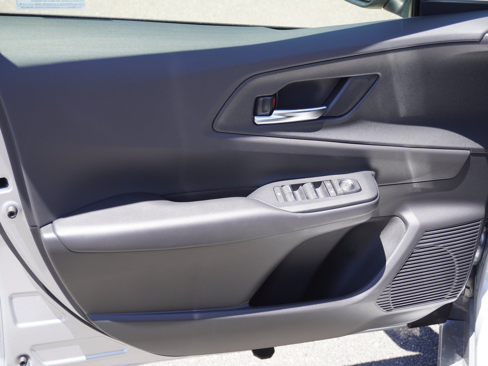 New 2026 Toyota Prius Plug-In Hybrid FWD image 18