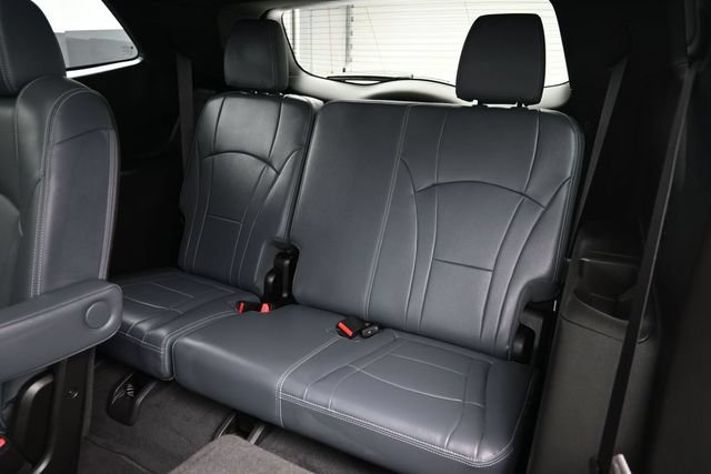 Used 2022 Buick Enclave Premium w/ Experience Buick Package FWD image 13
