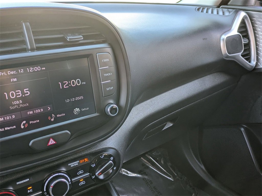 Used 2024 Kia Soul LX w/ Option Group 015 image 15