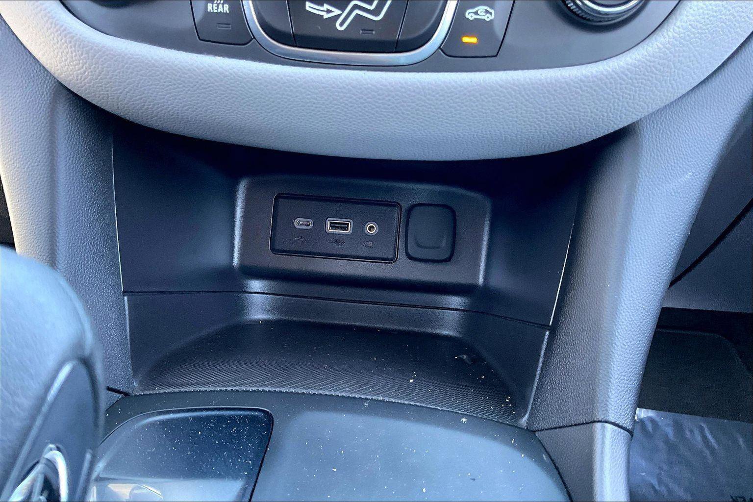 Used 2024 Chevrolet Equinox LS w/ LPO, Cargo Package image 30