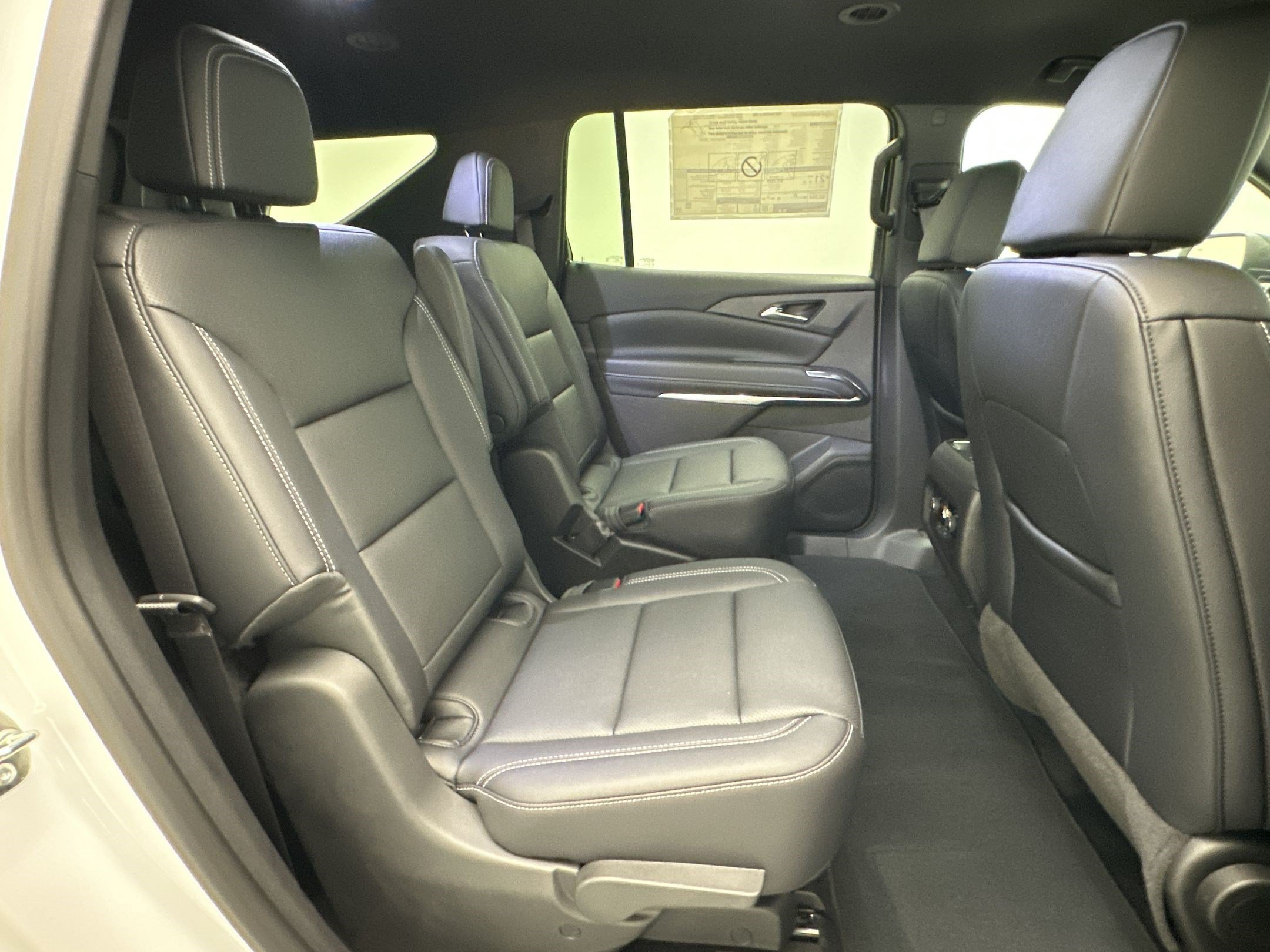 Certified 2026 Chevrolet Traverse LT w/ Driver Confidence Package AWD/4WD image 31