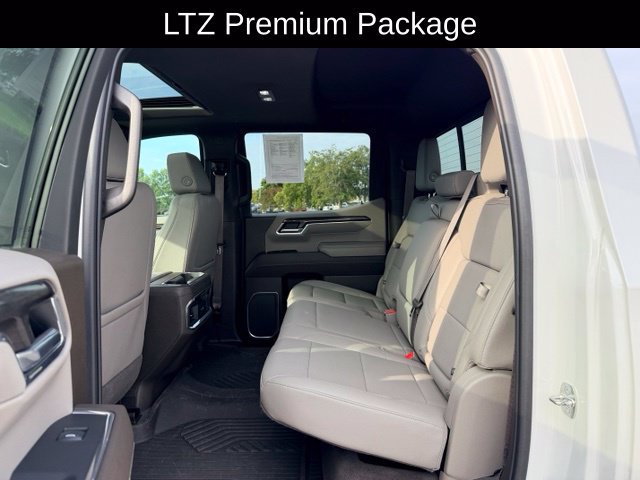 Certified 2023 Chevrolet Silverado 1500 LTZ w/ LTZ Premium Package AWD/4WD image 9