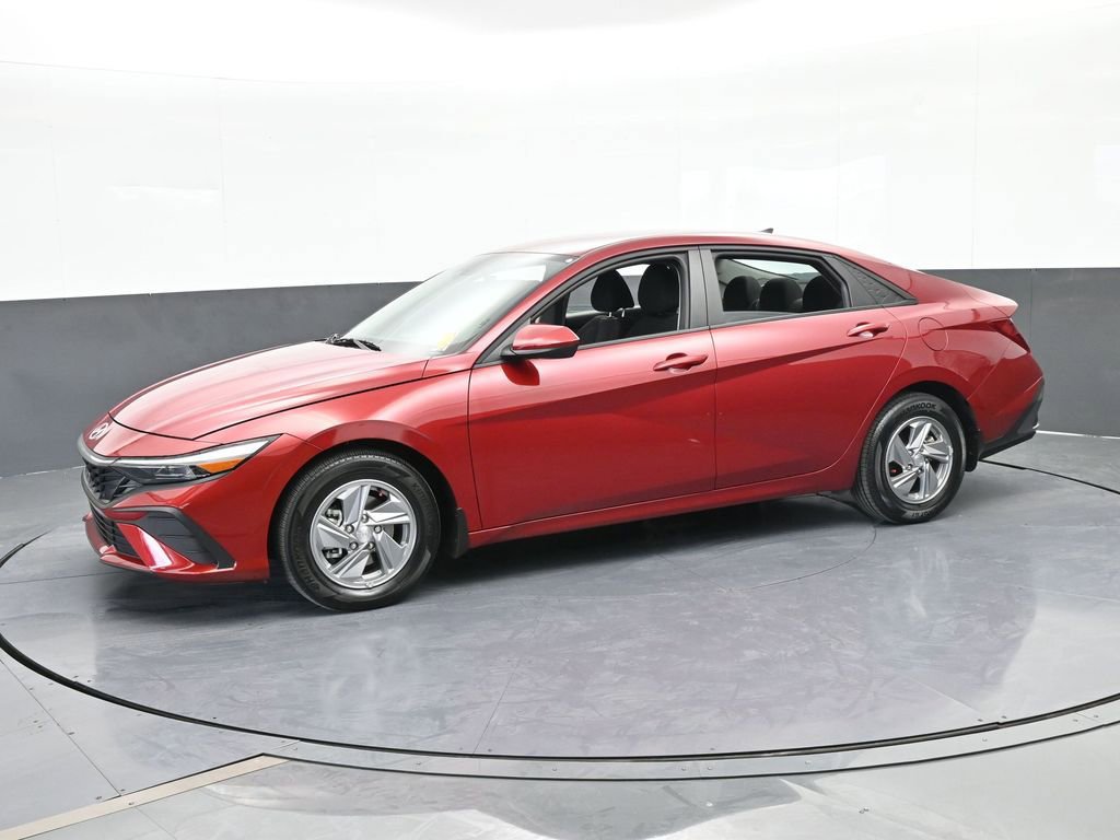 Used 2024 Hyundai Elantra SE FWD video 2