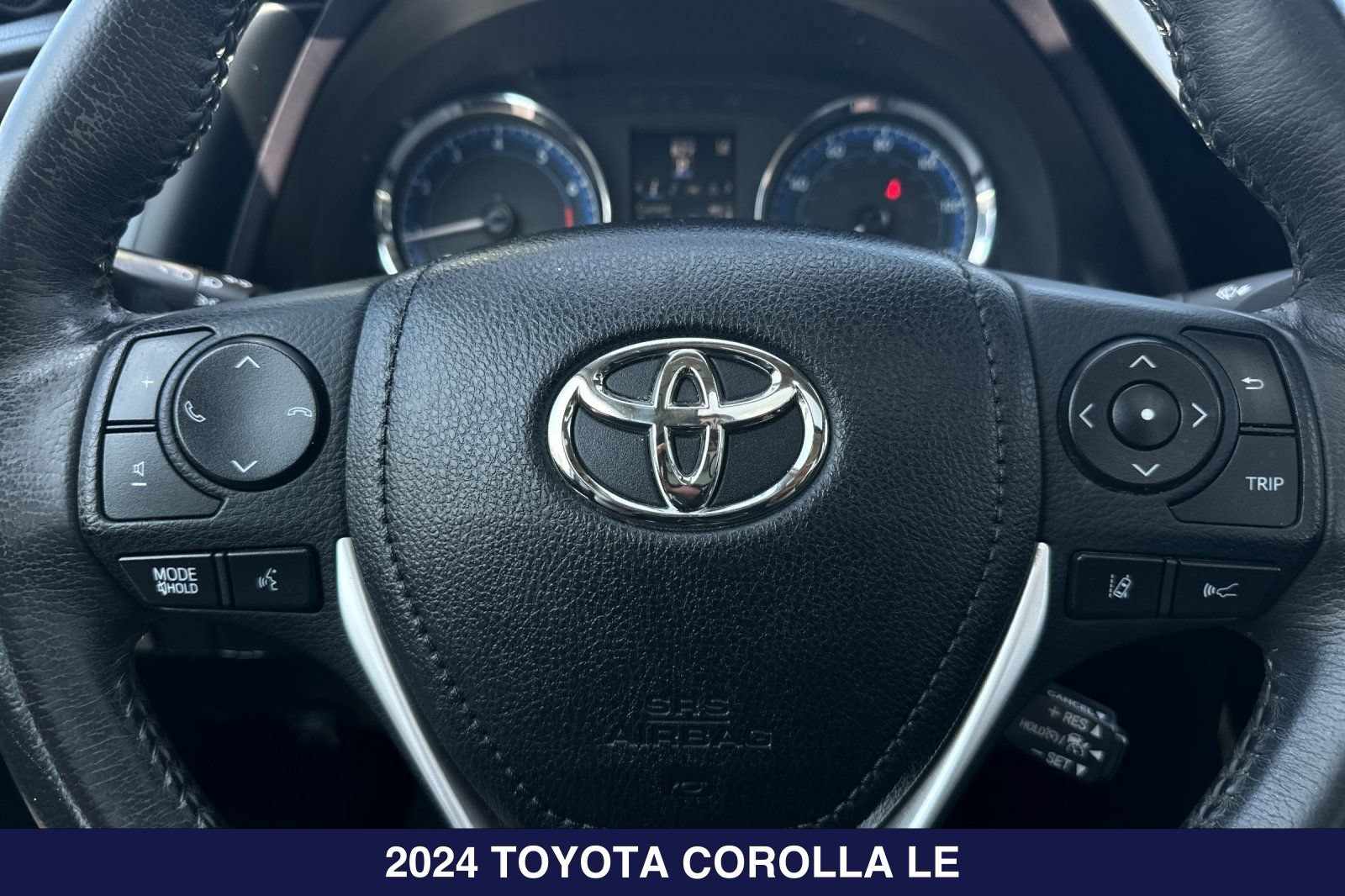 Used 2024 Toyota Corolla LE FWD image 23