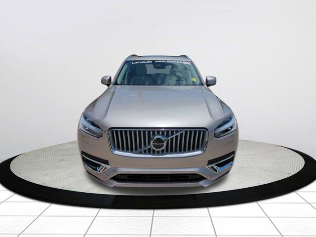 Used 2025 Volvo XC90 B5 Plus w/ Protection Package Premier AWD/4WD image 8