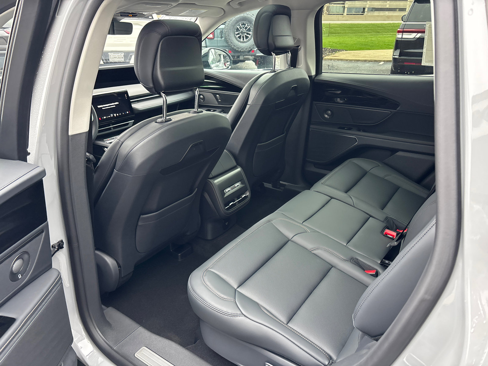 New 2026 Lincoln Nautilus Premier w/ Equipment Group 102A AWD/4WD image 28
