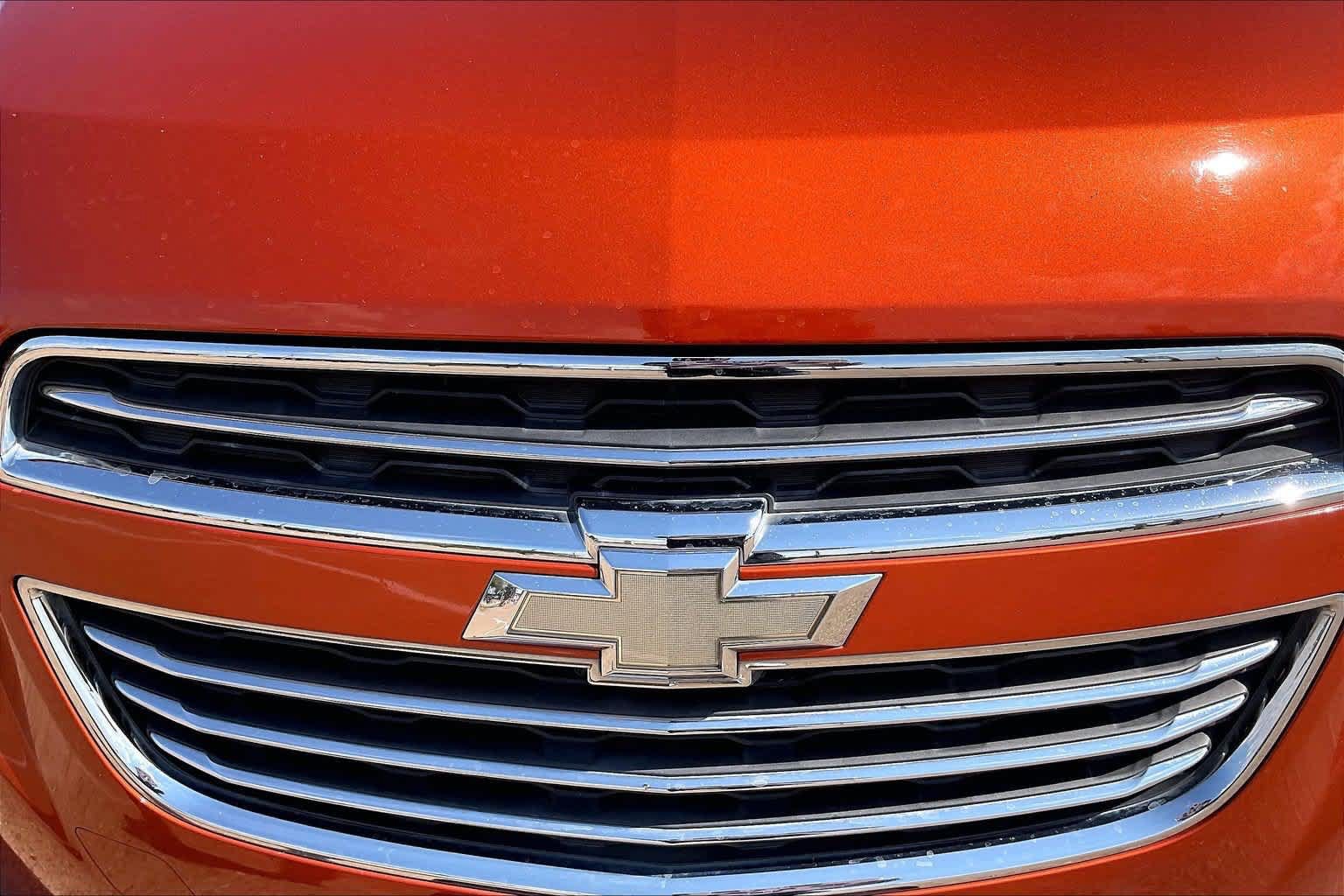 Used 2015 Chevrolet Trax LT w/ LT Sun and Sound Package FWD image 32
