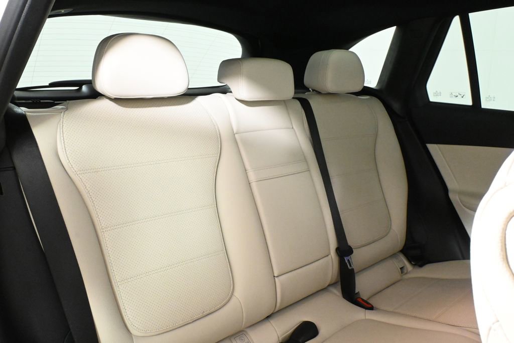 Certified 2026 Mercedes-Benz GLC 300 4MATIC image 32
